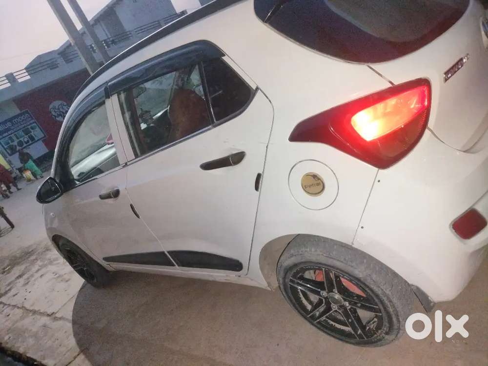 Petrol+cng Gaddi Me Koy Kmi Nhi H