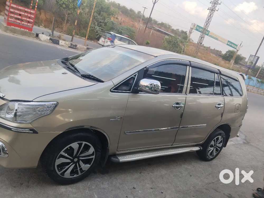 2008 Innova Type 4 Golden Colour Very Good Condition