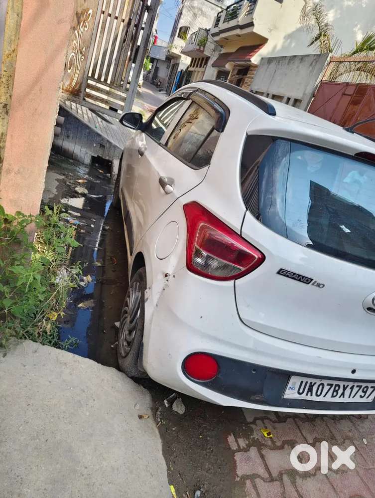 Hyundai I10 2017 Petrol 65000 Km Driven