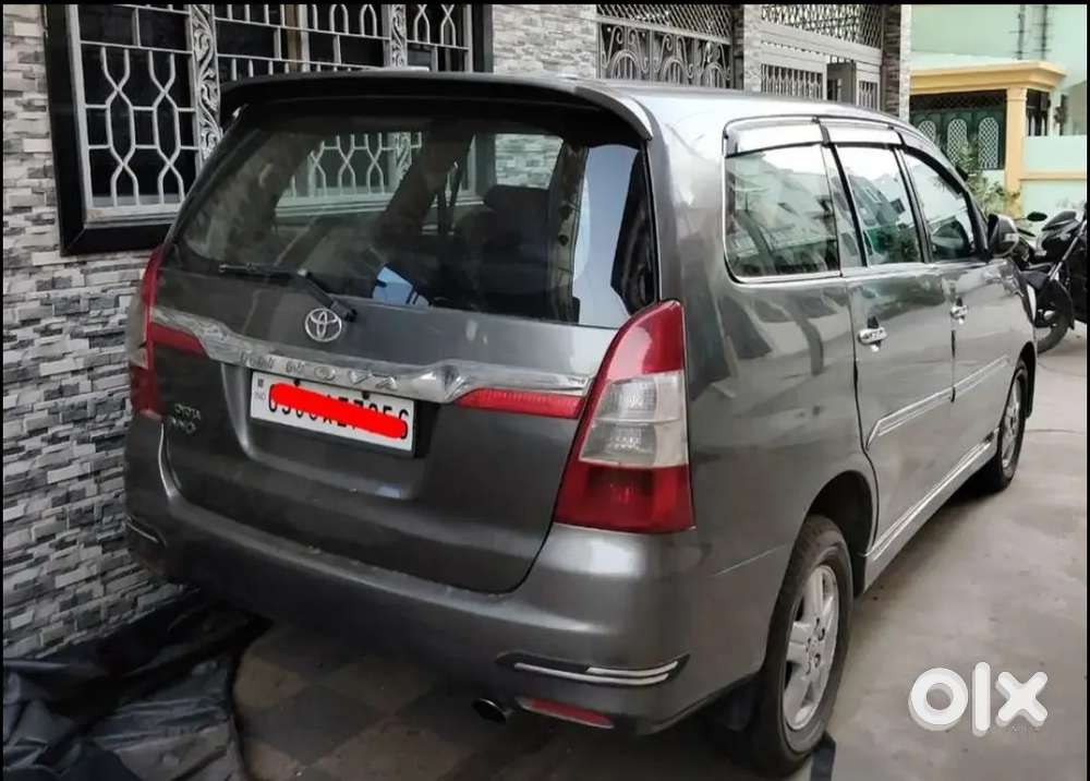 Toyota Innova 2013 126000 Km Meter Reading Good Engine Nice Body Parts