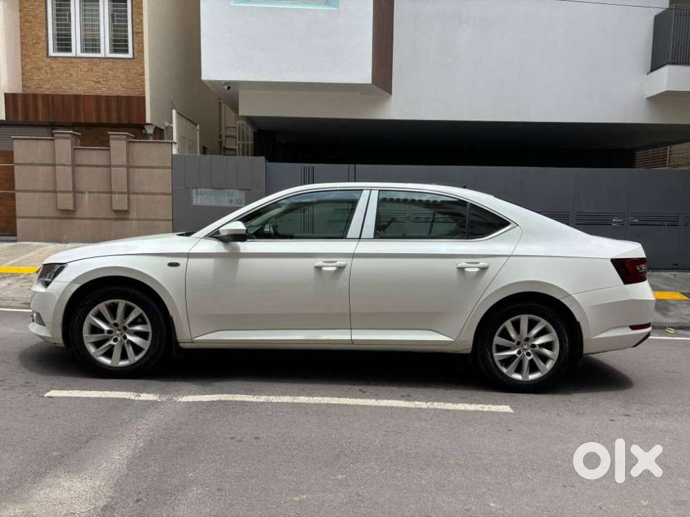 Skoda Superb Lk 1.8 Tsi At, 2017, Petrol