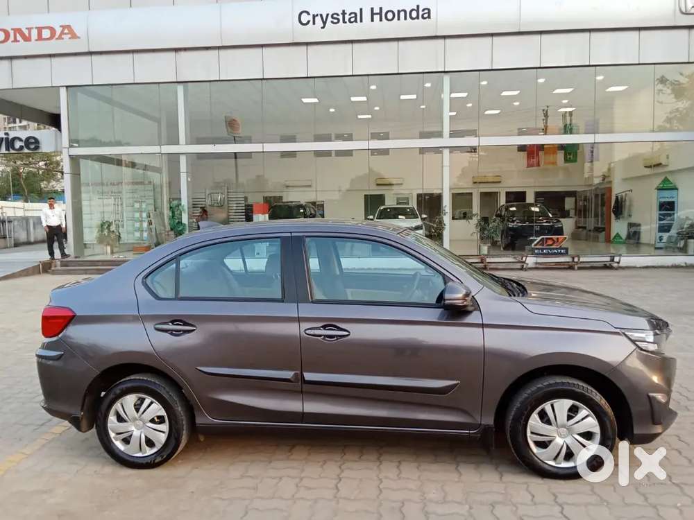 Excellent Condition Honda Amaze Less Driven (4.5 Years)
