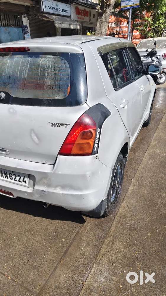 Maruti Suzuki Swift 2009 Petrol 110000 Km Driven