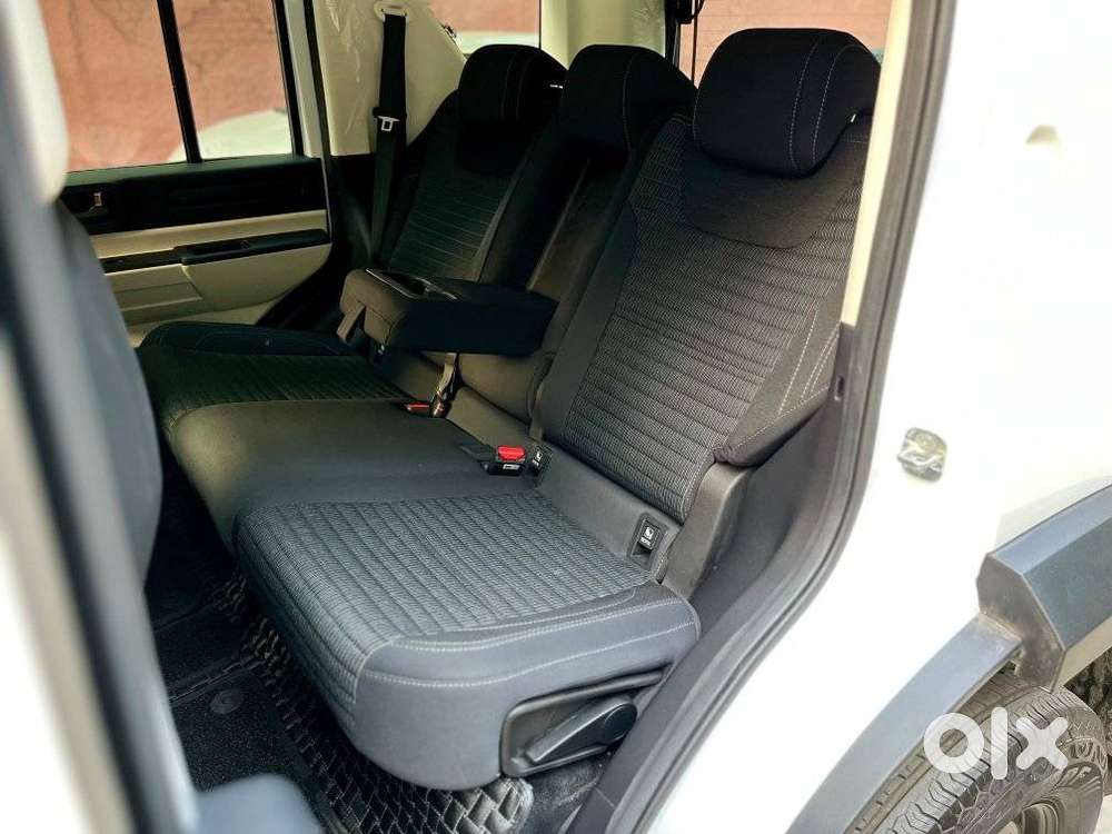 Mahindra Thar Roxx Mx3 Petrol At 2wd, 2025, Petrol