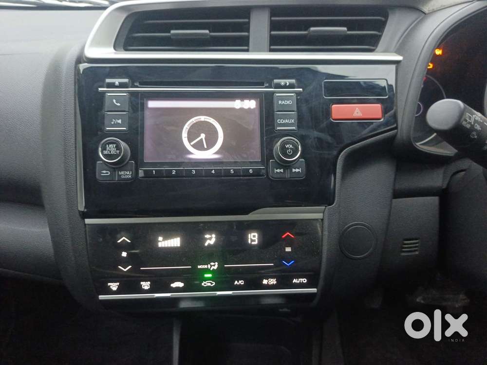 Honda Jazz [2020-2023] 1.2 V I-vtec Mt, 2015, Petrol