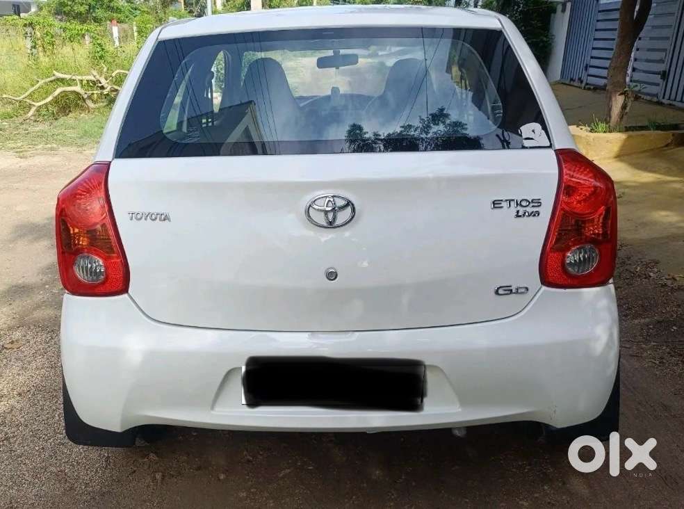 Toyota Etios Liva 2012