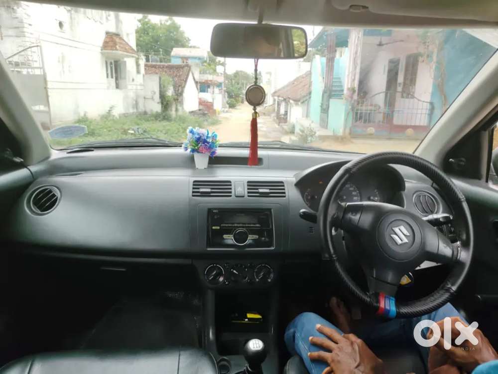 Maruti Suzuki Swift Dzire 2017