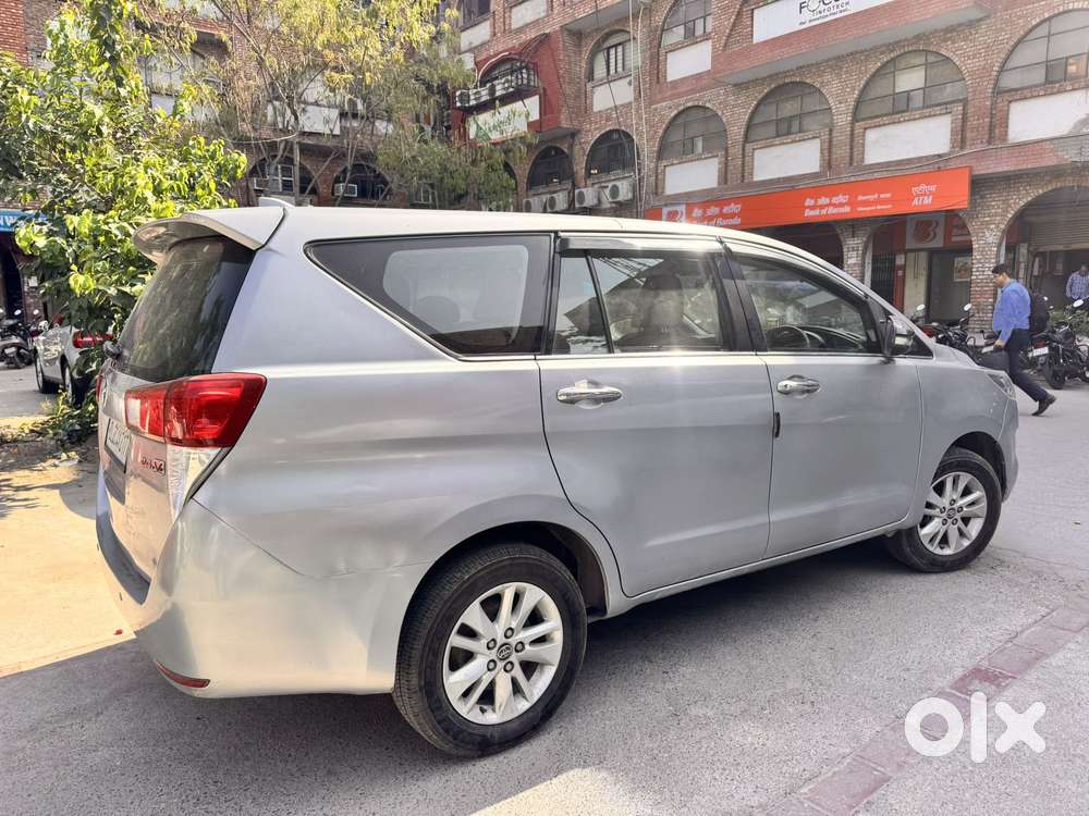 Toyota Innova Crysta 2.4 V 8 Str, 2017, Diesel
