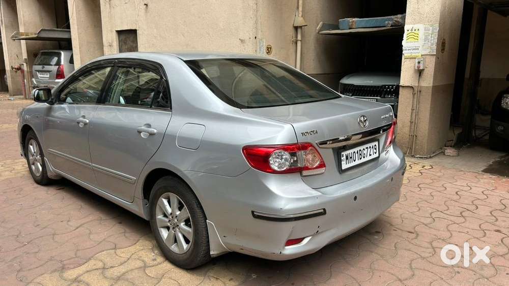 Toyota Corolla Altis 2013 Car