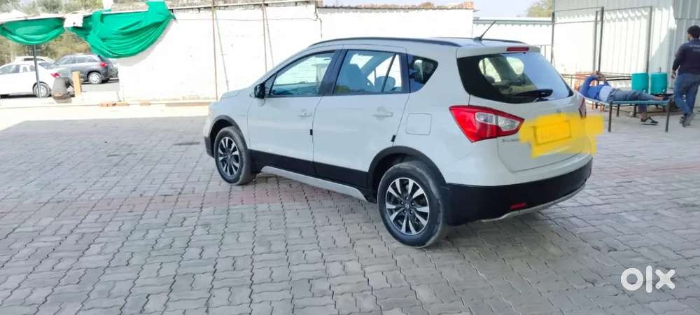 92000 Km  Driven Company Condition 
Insurance Running