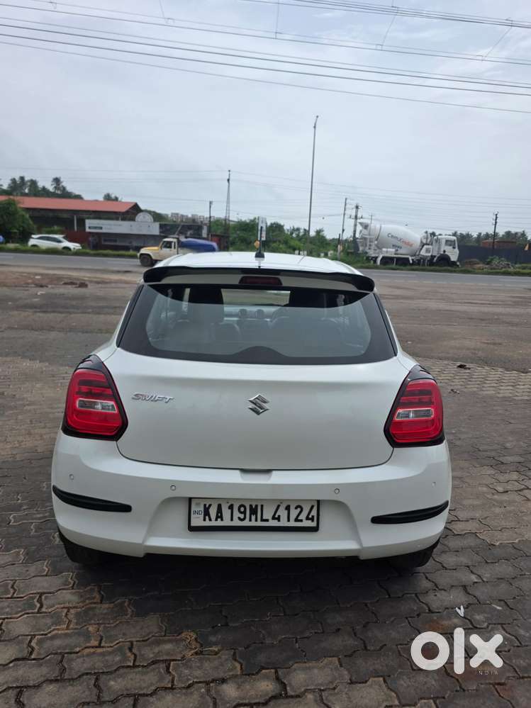 Maruti Suzuki Swift Vxi Optional, 2021, Petrol