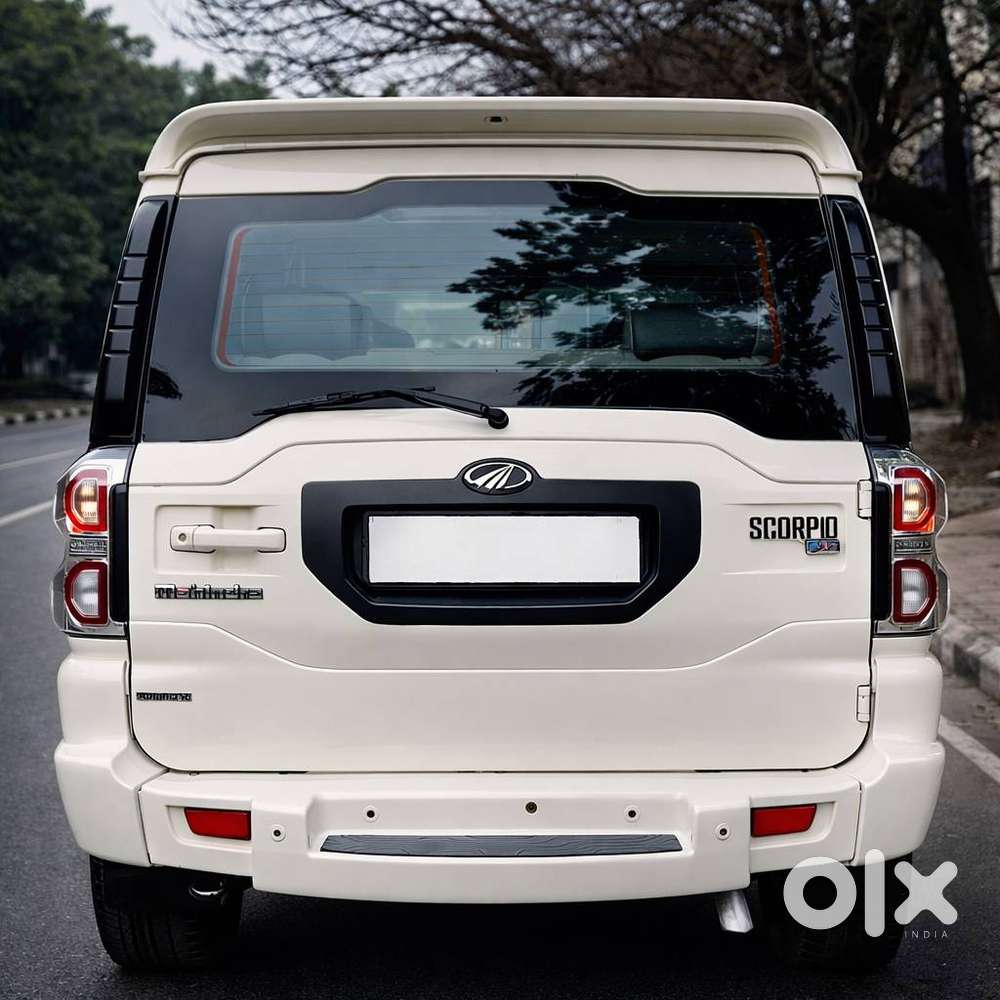 Mahindra Scorpio S10 At 2wd, 2017