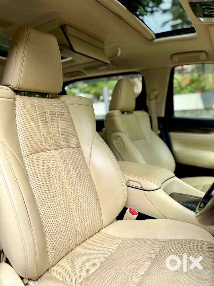 Toyota Vellfire, 2021, Petrol