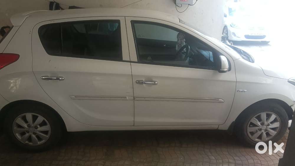 Hyundai I20 E 2014-2015 Asta Option 1.2, 2014, Cng & Hybrids