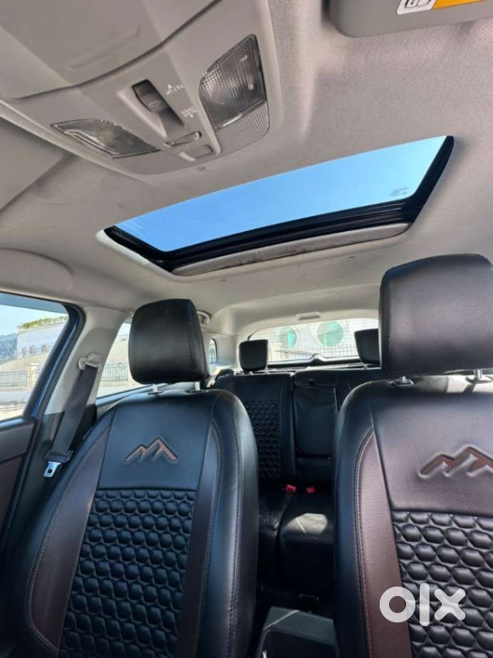 Maruti Suzuki Brezza 1.5 Zxi Smart Hybrid, 2022, Petrol