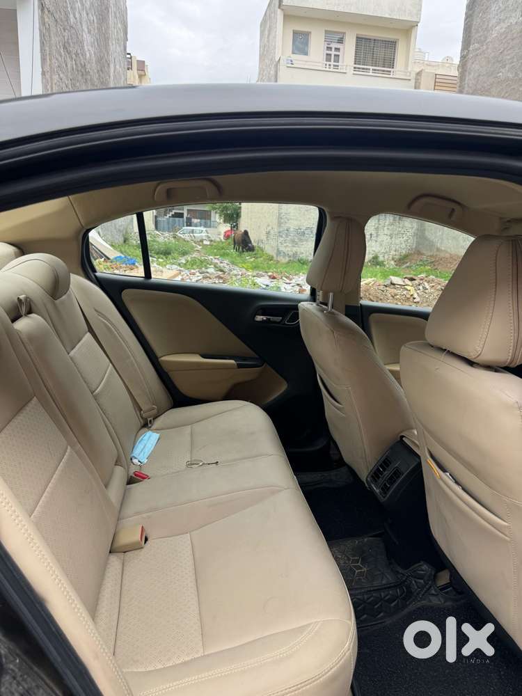 Honda City 2023 Petrol Well Maintained