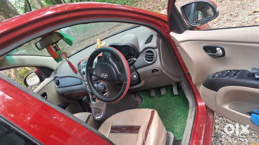 Hyundai I10 Sportz 2011 Model
