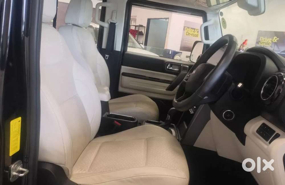 Mahindra Thar Roxx, 2025, Petrol