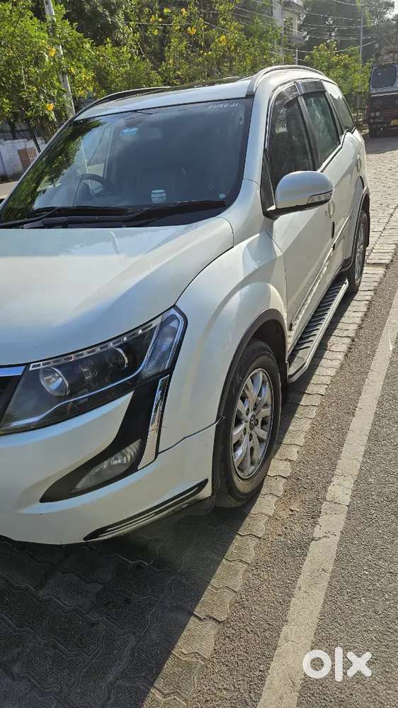 Mahindra Xuv500 W9 Sunroof Manual 2021 August 1 Owner 95000km Driven