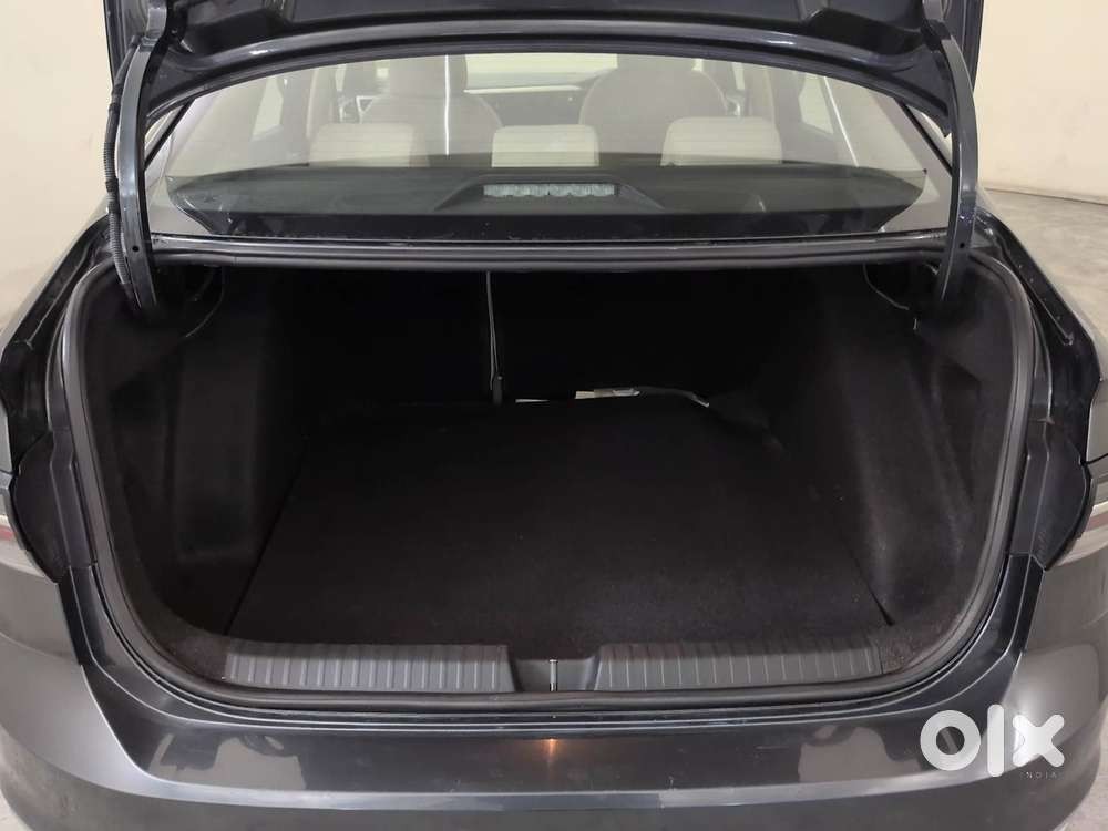 Volkswagen Virtus Highline Plus 1.0 Tsi At, 2022, Petrol