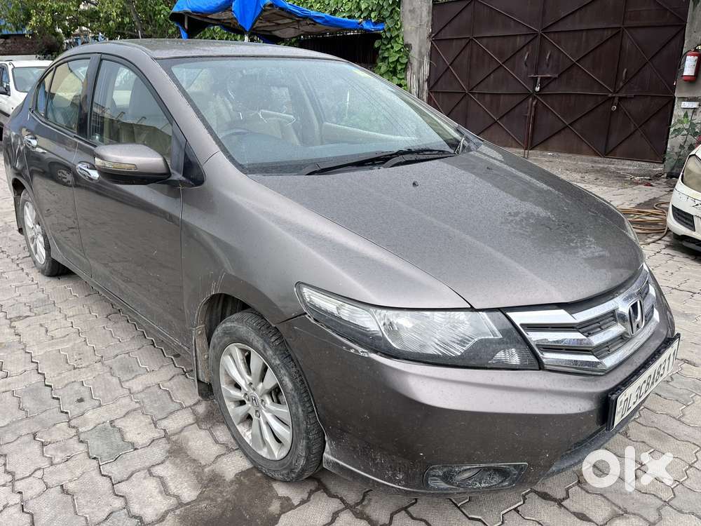 Honda City V At Sunroof I-vtec, 2013, Petrol