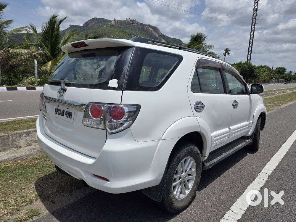 Toyota Fortuner 4x4 Mt, 2012, Diesel