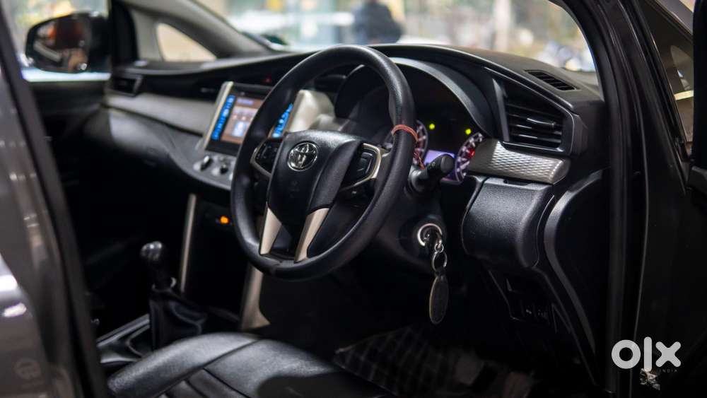 Toyota Innova Crysta 2.7 Gx Mt 8s, 2019, Petrol