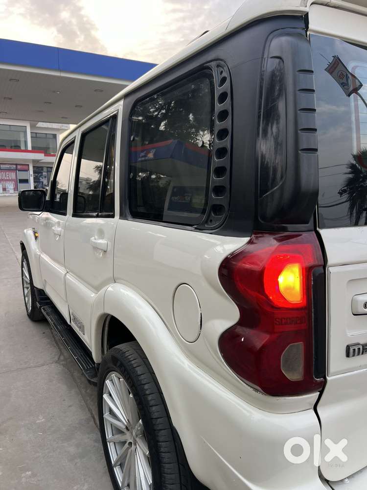 Mahindra Scorpio S10 7 Seater, 2015, Diesel