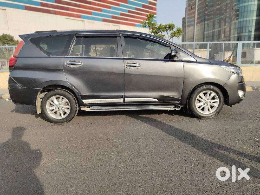Toyota Innova Crysta 2019