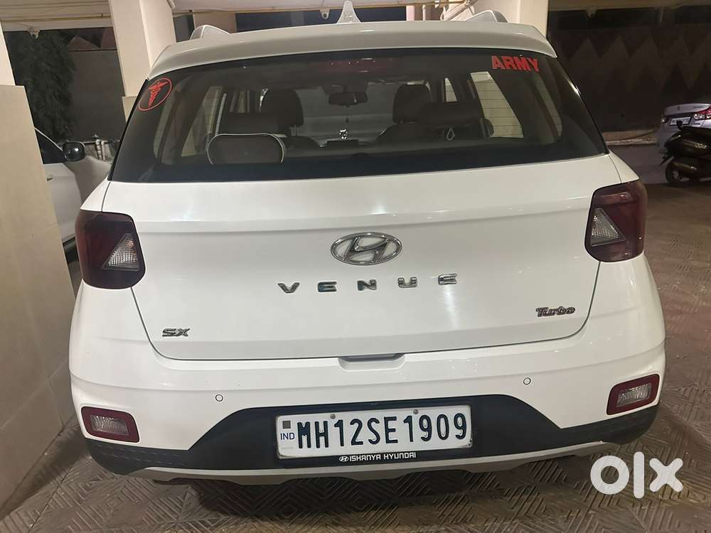Army Officer Doctor Owned Car  Hyundai Venue Petrol 2019