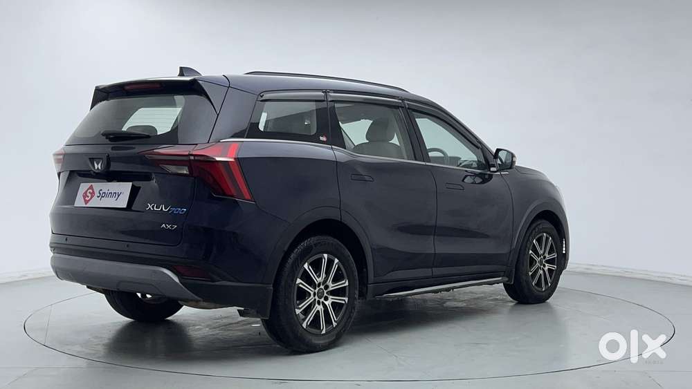 Mahindra Xuv700 2.0 Ax 7 Petrol At Str, 2022, Petrol