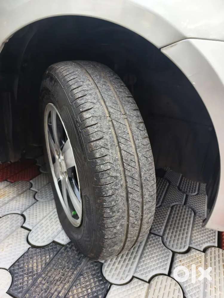 Maruti Suzuki Swift Dzire 2010 Manual Diesel  /24+  Mileage