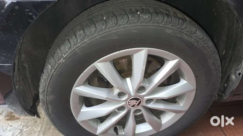 Car In Lonavala .skoda Octavia 1.4 Ambition 2014 Petrol