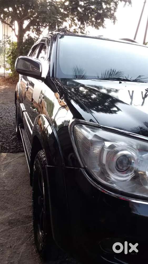 Toyota Fortuner 2010 Diesel Manual 1st Owner