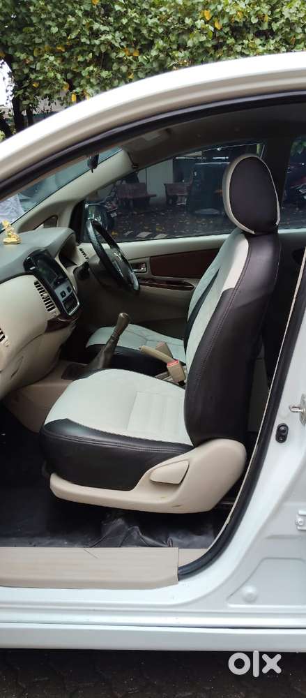 Toyota Innova 2.5 Vx 7 Str Bs-iii, 2014, Diesel