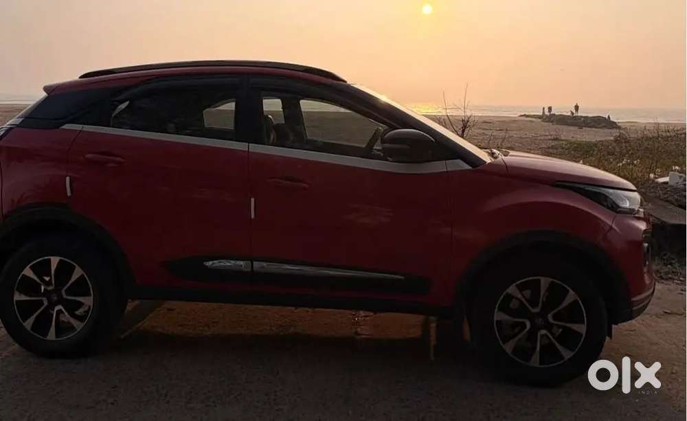 Tata Nexon Xza Plus Top End Sunroof