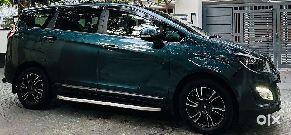 Mahindra Marazzo M8, 2019, Diesel