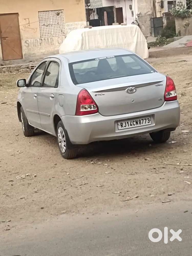 Toyota Etios 1.5 G 2012