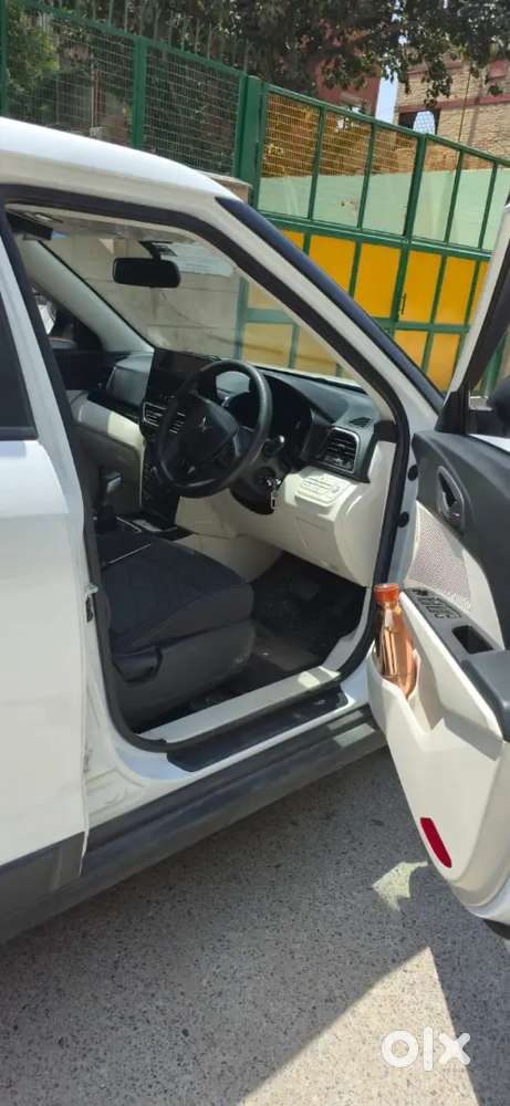 Mahindra Xuv 3xo Mx3 Automatic 2024 Petrol