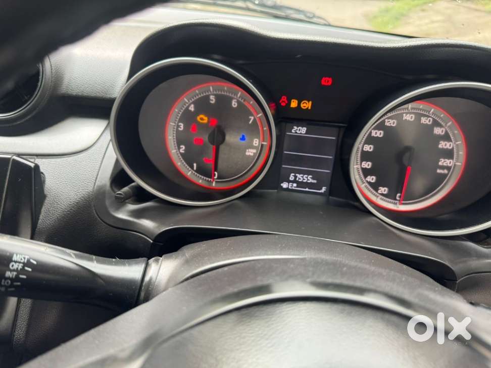 Maruti Suzuki Swift Vxi + Manual, 2020, Petrol