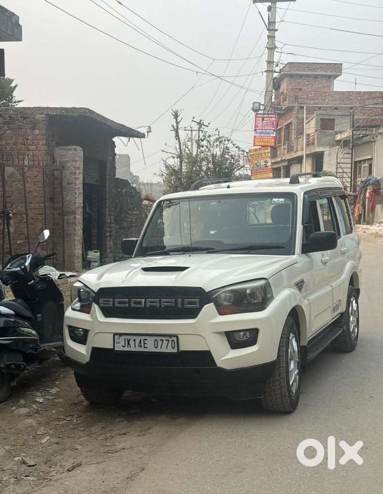Mahindra Scorpio S6 Plus Diesel Well Maintained