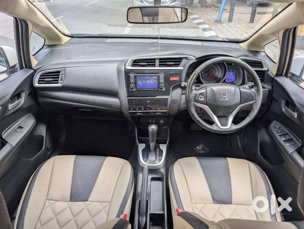 Honda Jazz V Automatic, 2015, Petrol