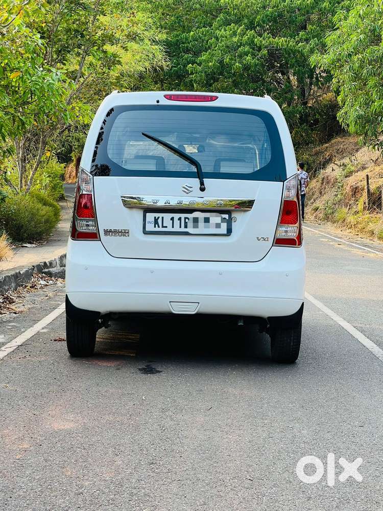 Maruti Suzuki Wagon R 1.0 Vxi Amt, 2017, Petrol