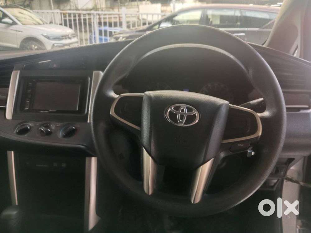 Toyota Innova Crysta, 2016