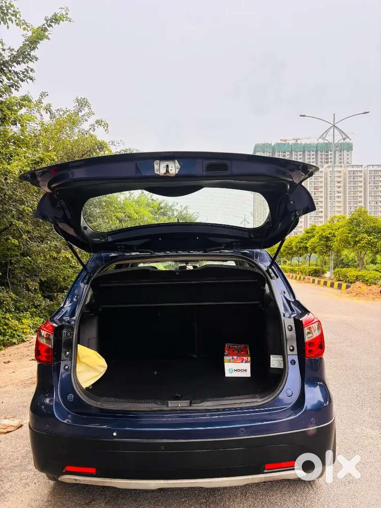 S-cross. Car Selling.