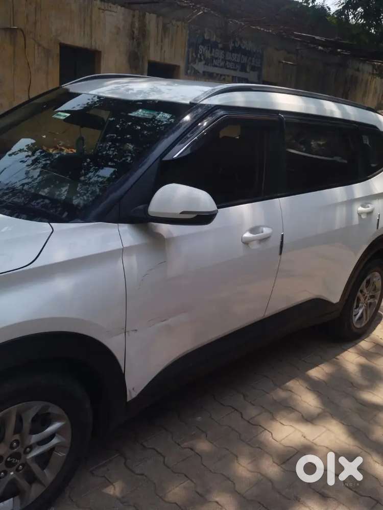Urgent Sale Kia Carens