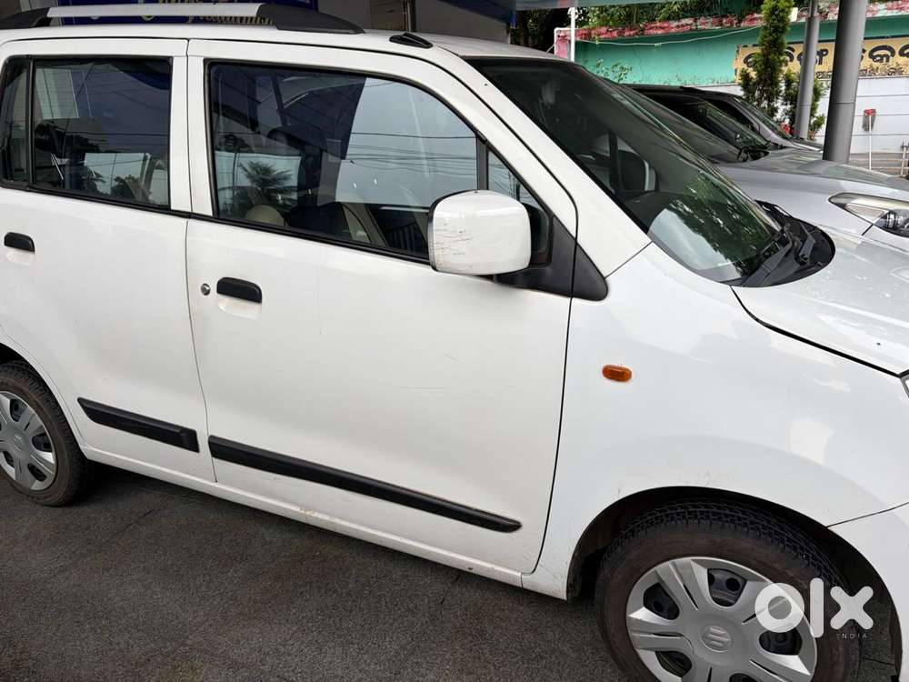 Maruti Suzuki Wagon R 1.0 Vxi (o), 2018, Petrol