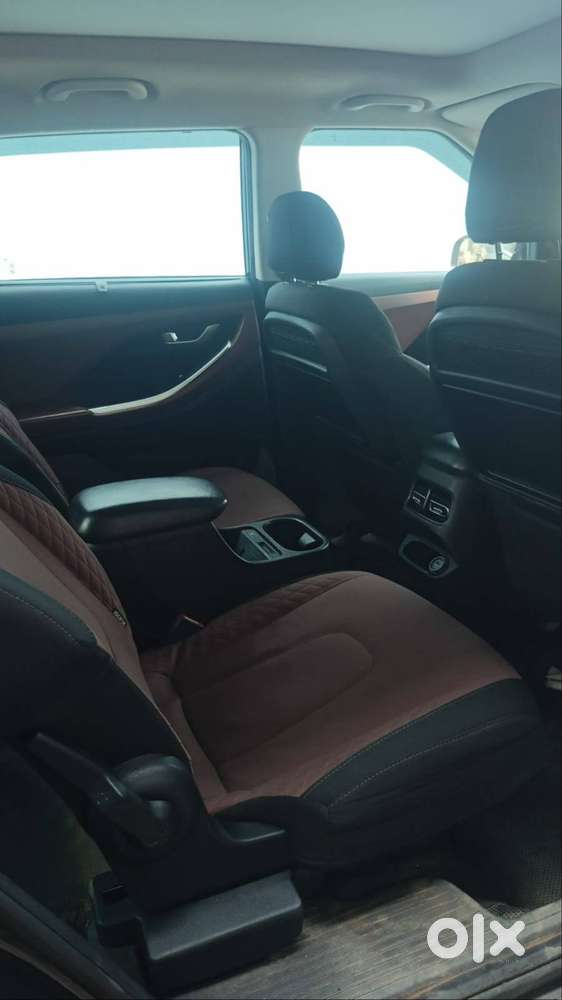 Hyundai Alcazar Prestige Manual 6seater 2022