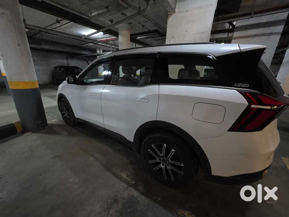 Selling My Well Maintained Xuv700.