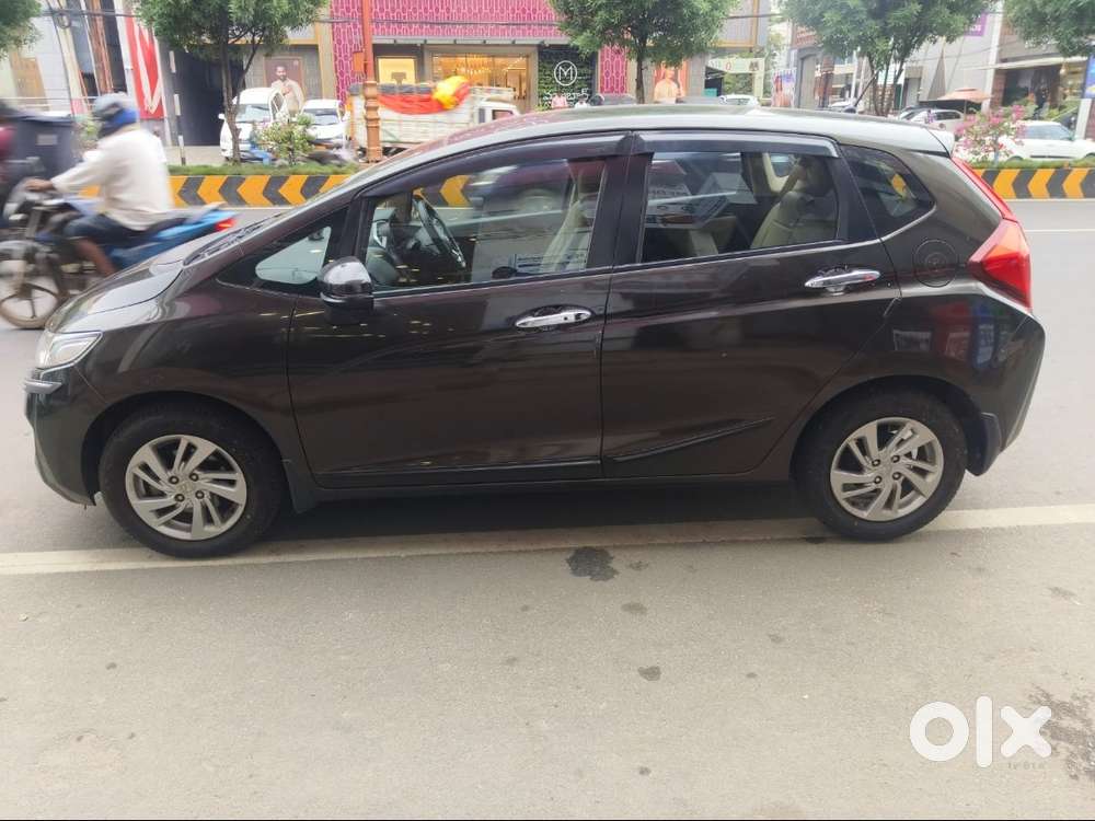 Honda Jazz 2019 Petrol Well Maintained